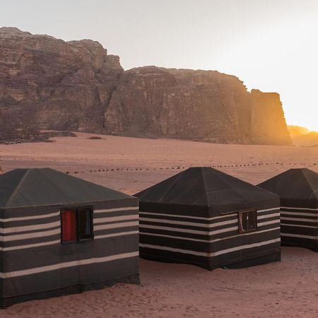 Wadi Rum Fire Camp Bagian luar foto