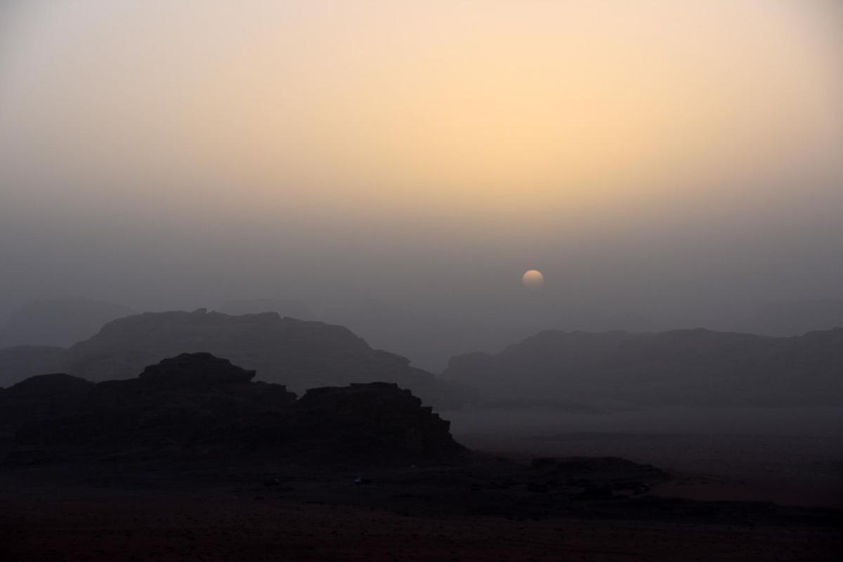 Wadi Rum Fire Camp Bagian luar foto